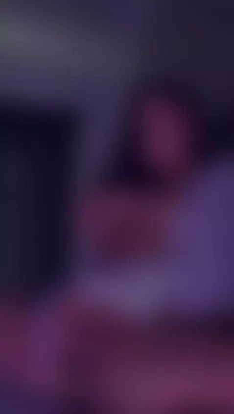 Mmm I get a little naughty when I touch my pussy by sarahaniston69