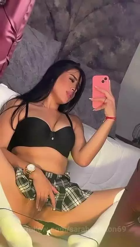 mmmm I have it ready in my pussy by sarahaniston69