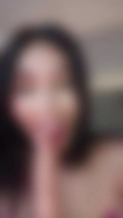 I love to taste your cock... Do you want to see a little mor... by bellaaevans