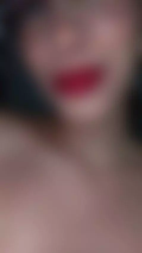 My naughty lips are ready to make you lose control.  💋💦 by bellaaevans