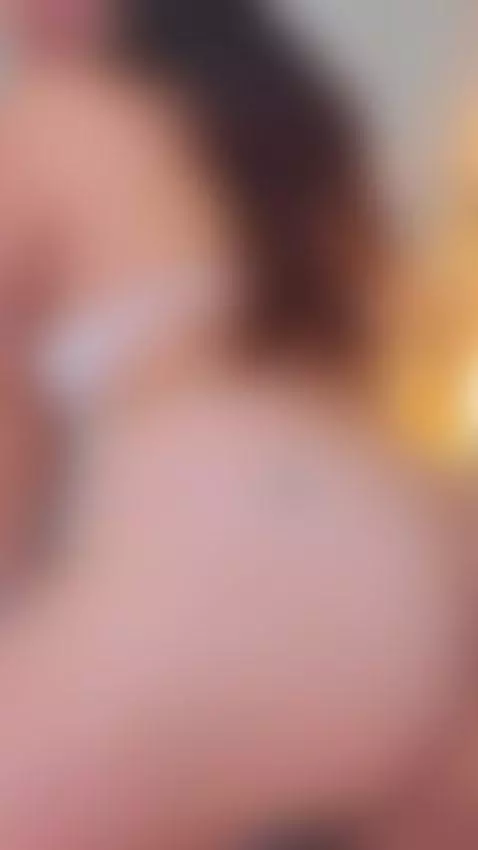 I'm hot, wet, and waiting for you by laurenncurvy