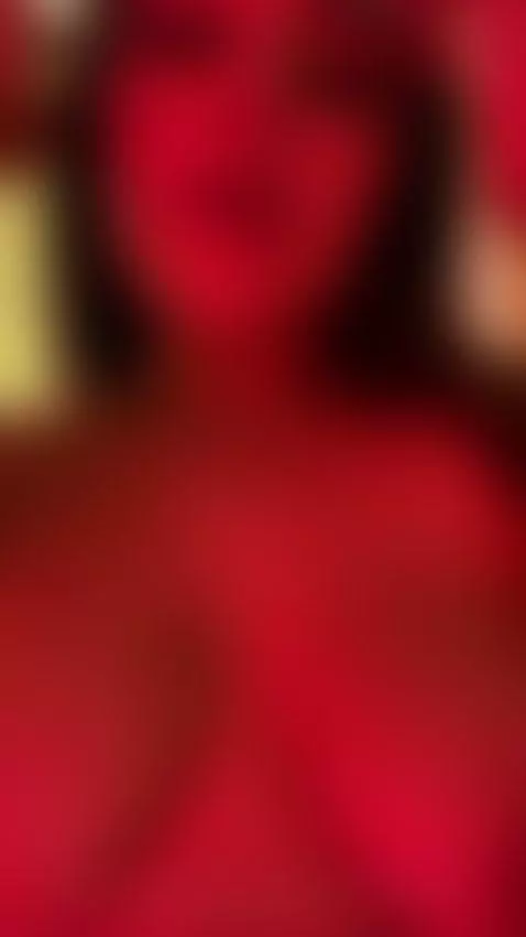 and my gaze begs you to enjoy them. by laurenncurvy