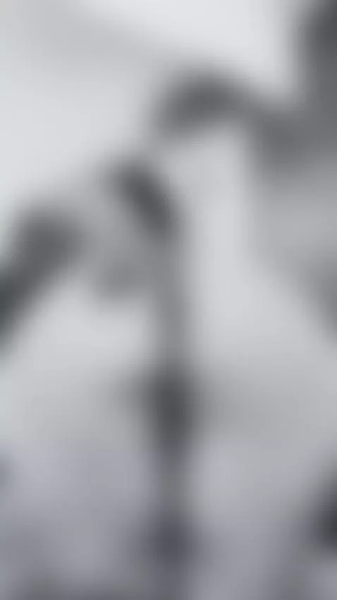 My body screams,  Come and enjoy! by laurenncurvy