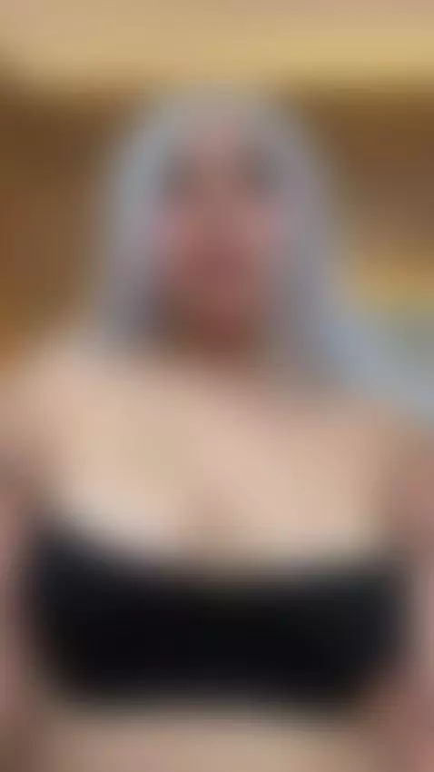 I know exactly how to touch myself to get wet and make you l... by laurenncurvy