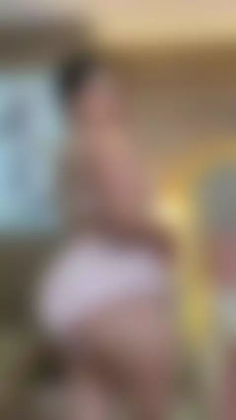 My body craves your caresses. by laurenncurvy