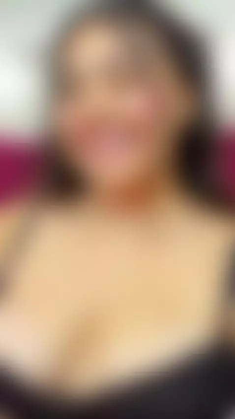 my big ass and my tits are all yours. by laurenncurvy