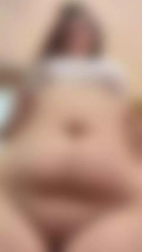 Can you imagine touching what you see? by laurenncurvy