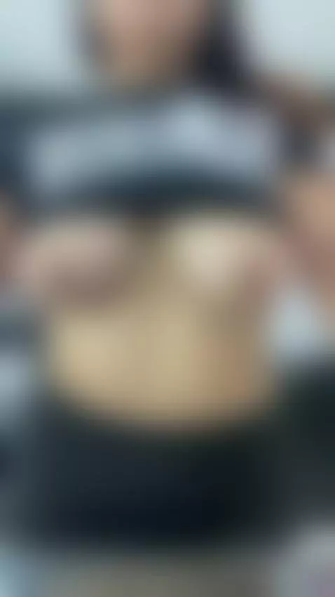 I love it when you look at me like that... by laurenncurvy