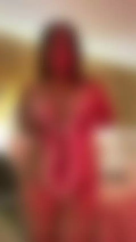 My skin yearns for your gaze and much more by laurenncurvy