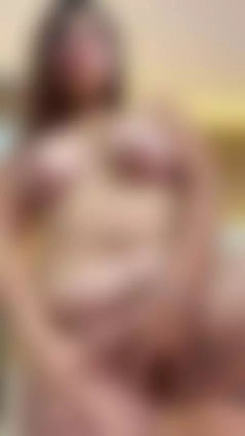 It moves with rhythm, with desire by laurenncurvy