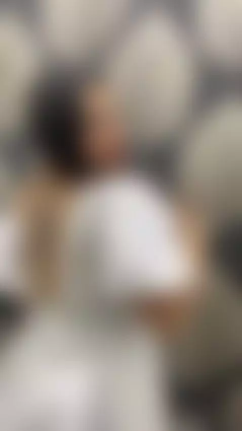 My hands do not get tired of exploring my perfect curves by laurenncurvy