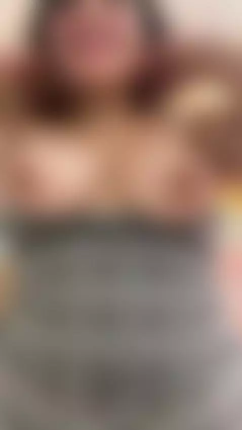 My body moves to the rhythm of desire, without shame, withou... by laurenncurvy