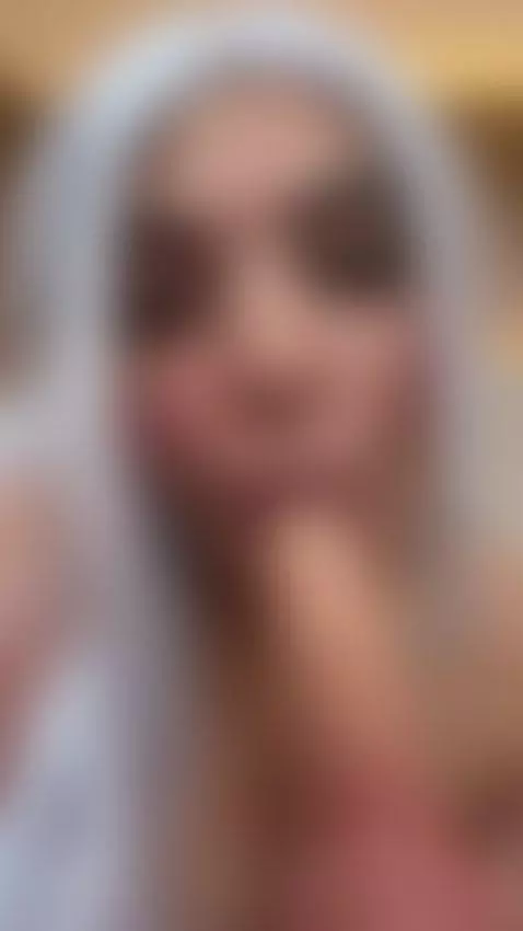 My lips play with temptation, do you dare to try them? by laurenncurvy