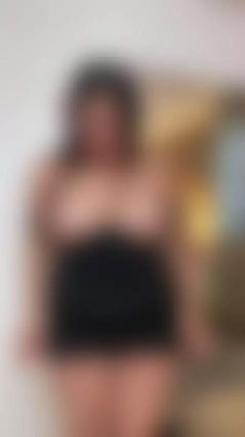 My hand is lost in my pleasure by laurenncurvy