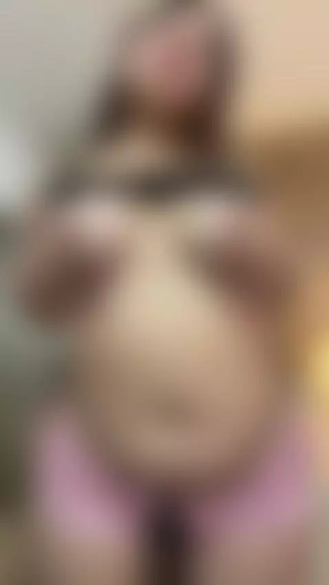 I’m in naughty mode… and you’re perfect to play with.🔥🖤 by laurenncurvy