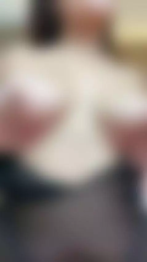 I leave you without air while my tits wrap this delight by laurenncurvy