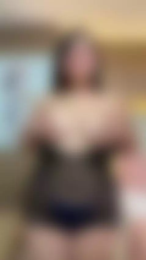 I feel the heat of my skin under my fingers by laurenncurvy