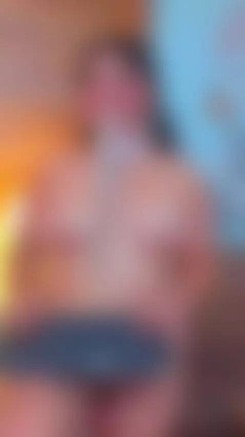 This submissive girl will fulfill all your wishes by laurenncurvy