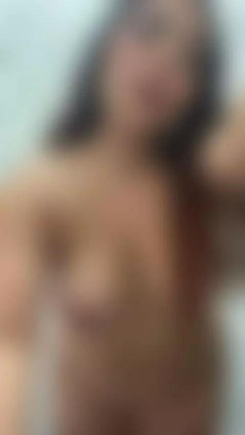 So big and so provocative by laurenncurvy