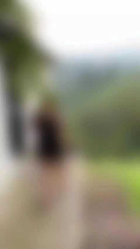 Come and touch me by laurenncurvy