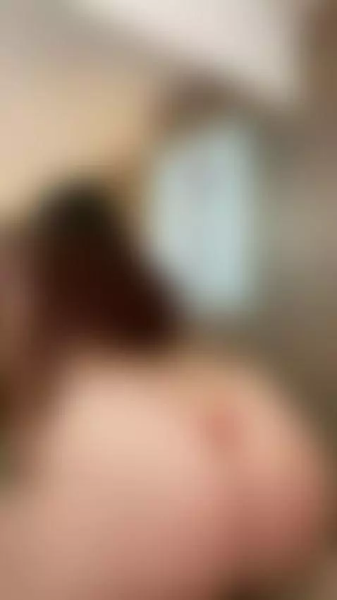 it wants action, it wants your body on mine. by laurenncurvy