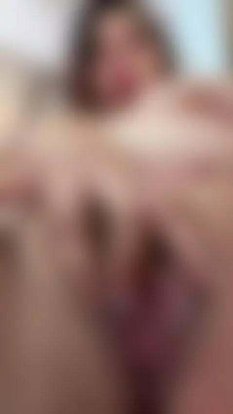 discover my hole that wants your cock by laurenncurvy