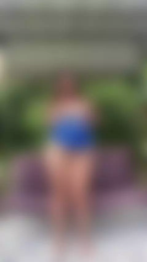 my curves want your hands to pass over them by laurenncurvy