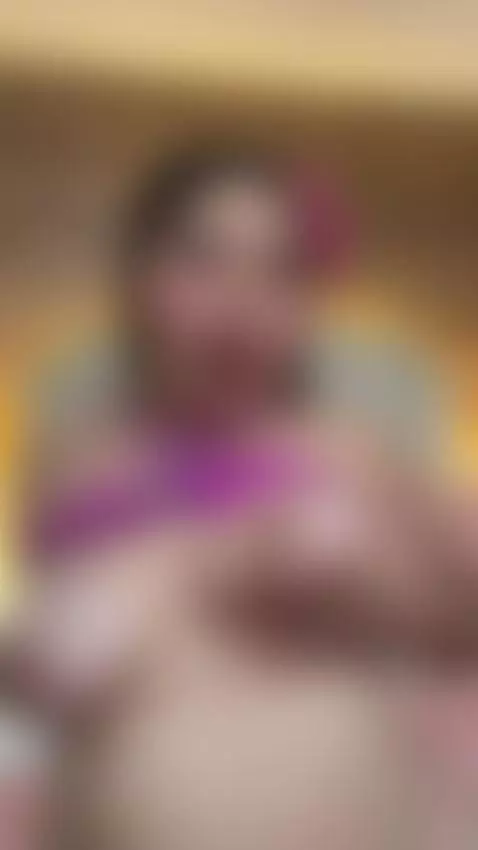 My big tits want you by laurenncurvy