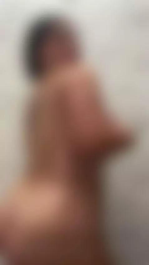 wach me all day by laurenncurvy