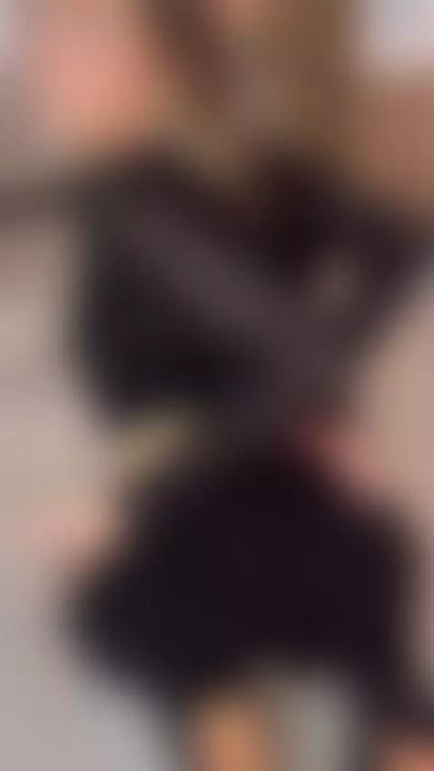 Your messages get me wetter than water by briannarost69