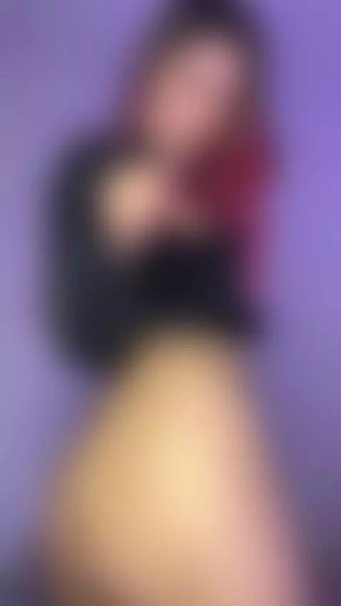 You make me addicted just by looking at me like that by briannarost69