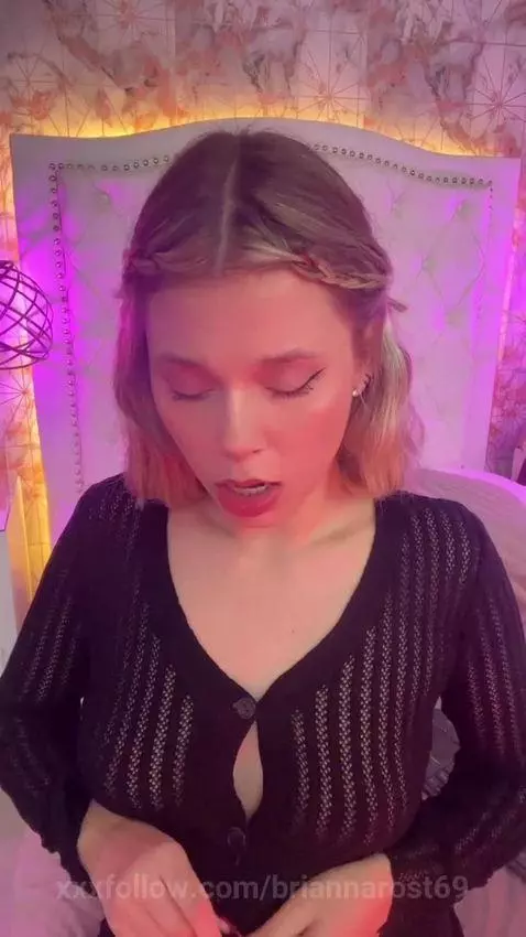 do you like my sexy body? by briannarost69