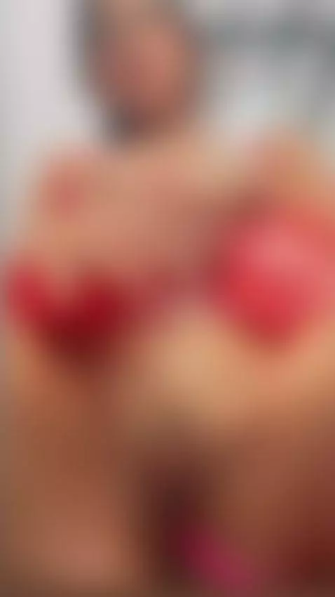 I'm hotter than usual today. by gabyblosom69