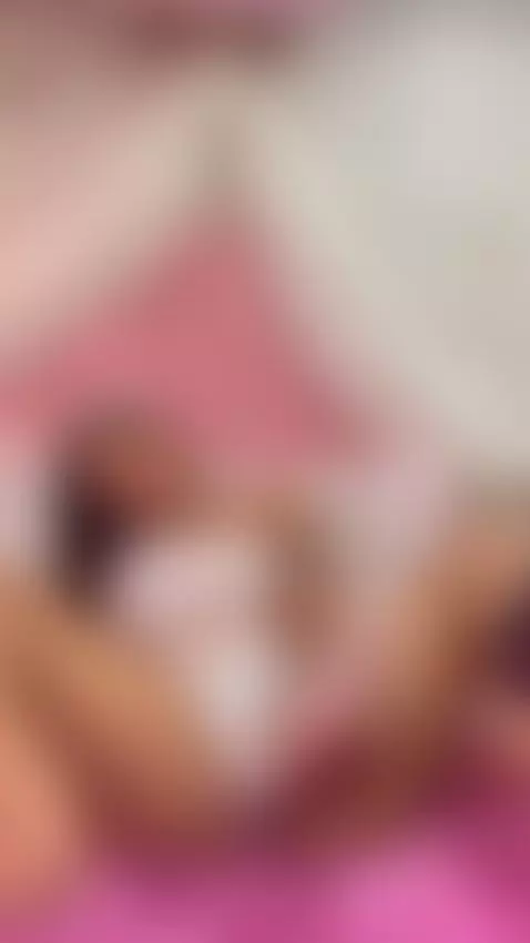 Your kiss aren`t innocent... they`re promises of long nights by gabyblosom69