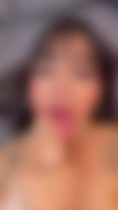 Imagine how open I am to do this! by gabydurandd