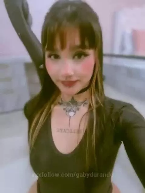 My hands heat ... but yours are the ones I need by gabydurandd