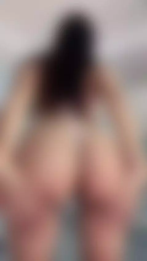 In 4 with small panties! by gabydurandd