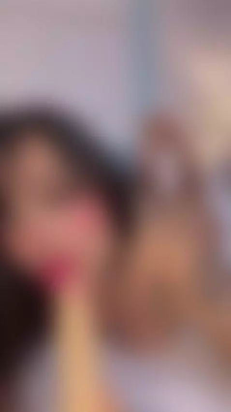 In my mouth it looks better! I love to have it there by gabydurandd