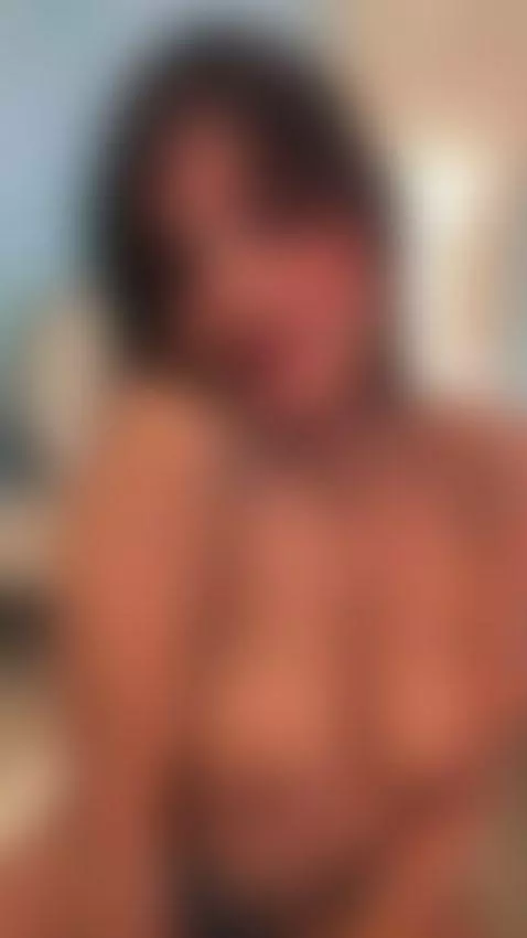 😏.... by gabydurandd