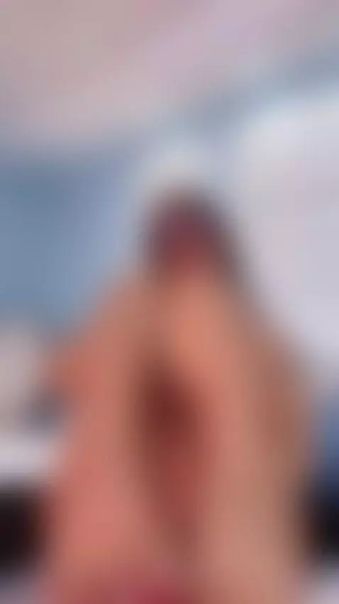 Foot and wet pussy ... by gabydurandd