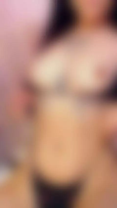 Soy tu fantasía más tierna, pero también tu más profundo anh... by gabbymonette