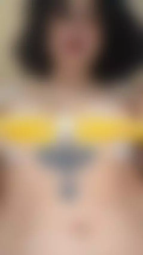 I'm horny, wild and shameless... my body just begs to be use... by hollyjhonson