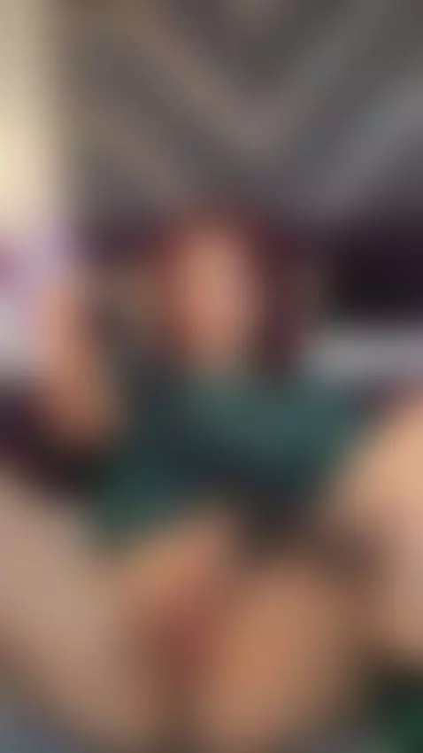 I'm horny, wild and shameless... my body just begs to be use... by hollyjhonson