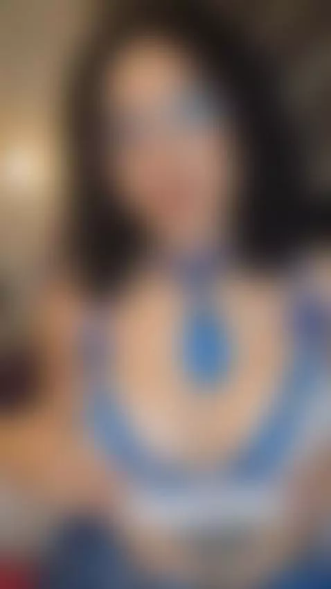 I'm horny, wild and shameless... my body just begs to be use... by hollyjhonson