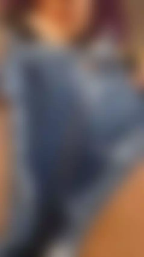 My body is hot, shivering... and only a good cock can calm i... by hollyjhonson