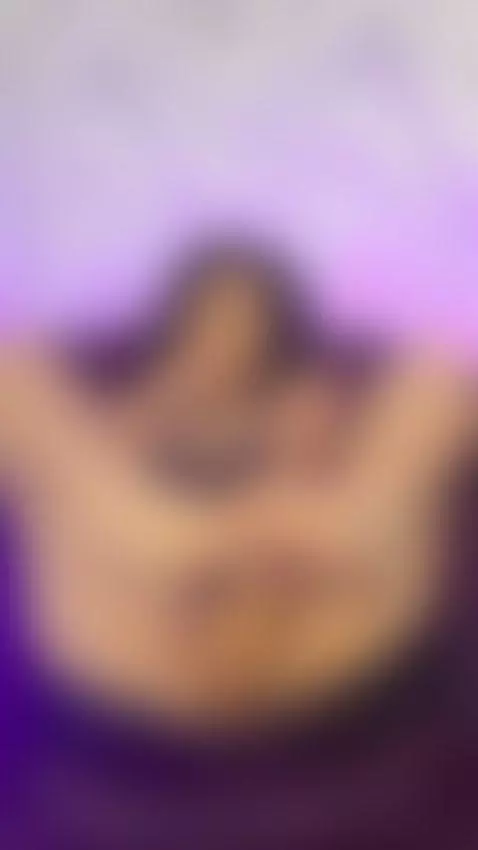 Every curve of me turns you on, doesn't it? by hollyjhonson