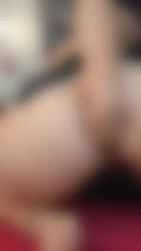 I don't want caresses... my body needs you to fuck it mercil... by hollyjhonson