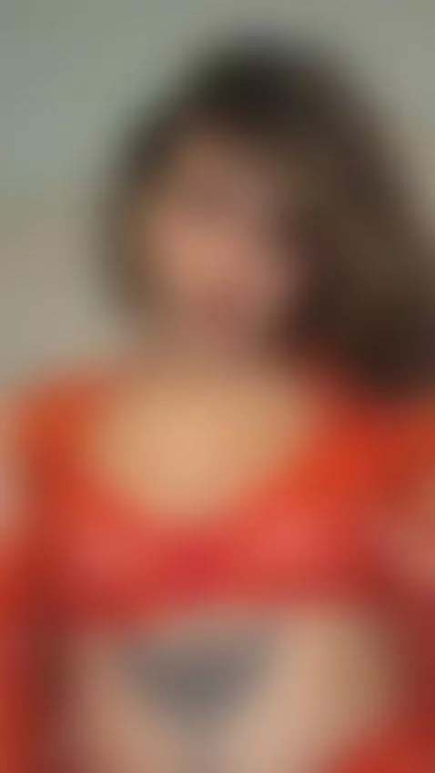 Sexy and Hot by hollyjhonson