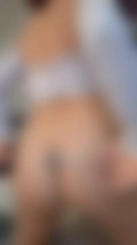 My body cries out to feel you inside me 🤤🔥 by hollyjhonson