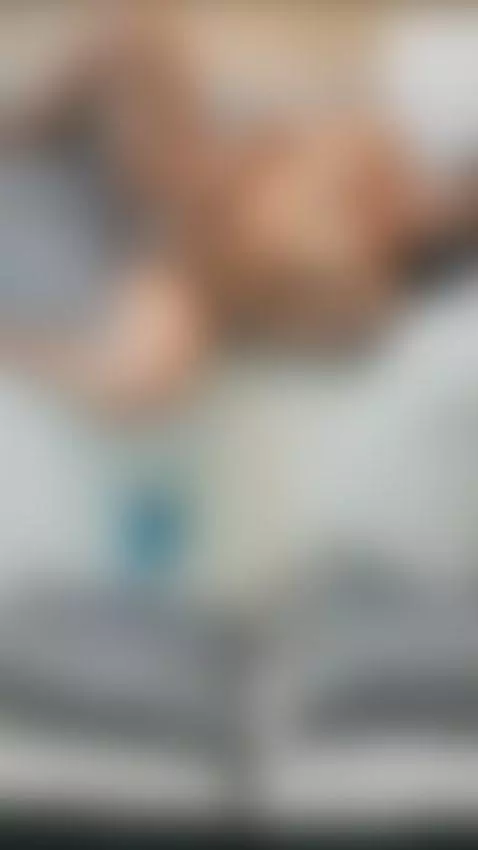 Come worship the muscles of your goddess by arianafit